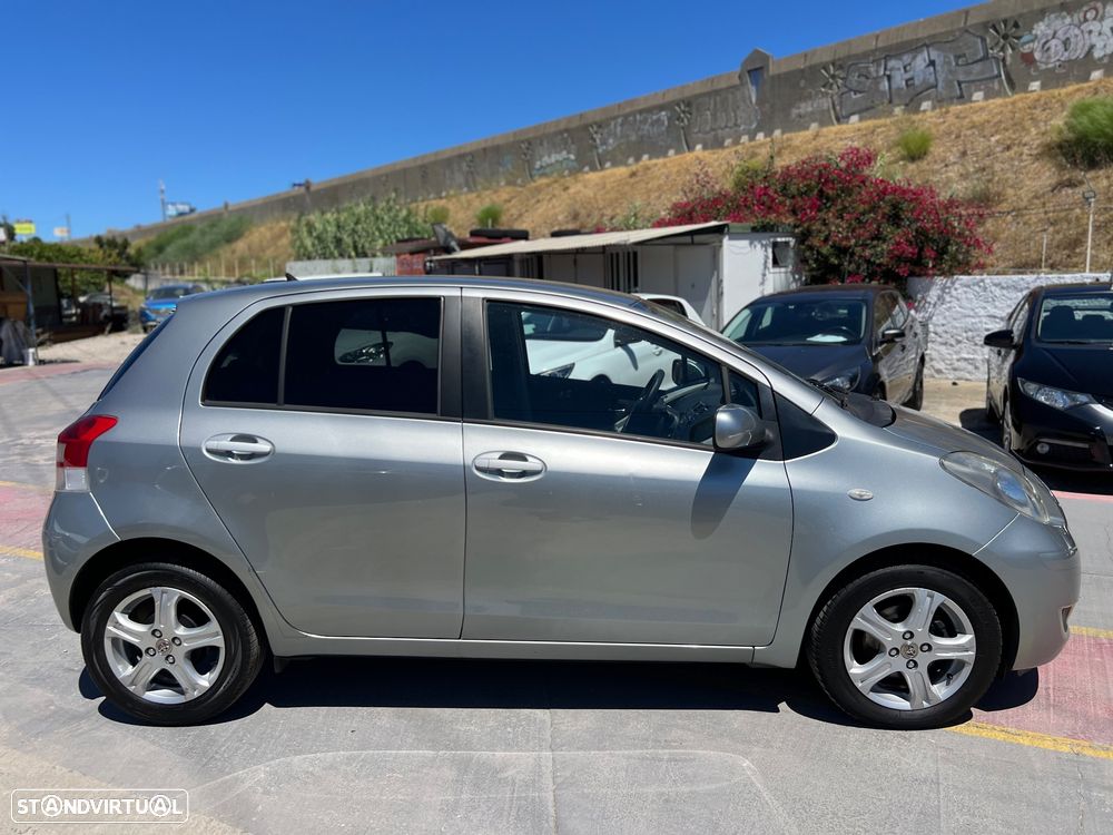 Toyota Yaris 1.4 D-4D Sol - 5