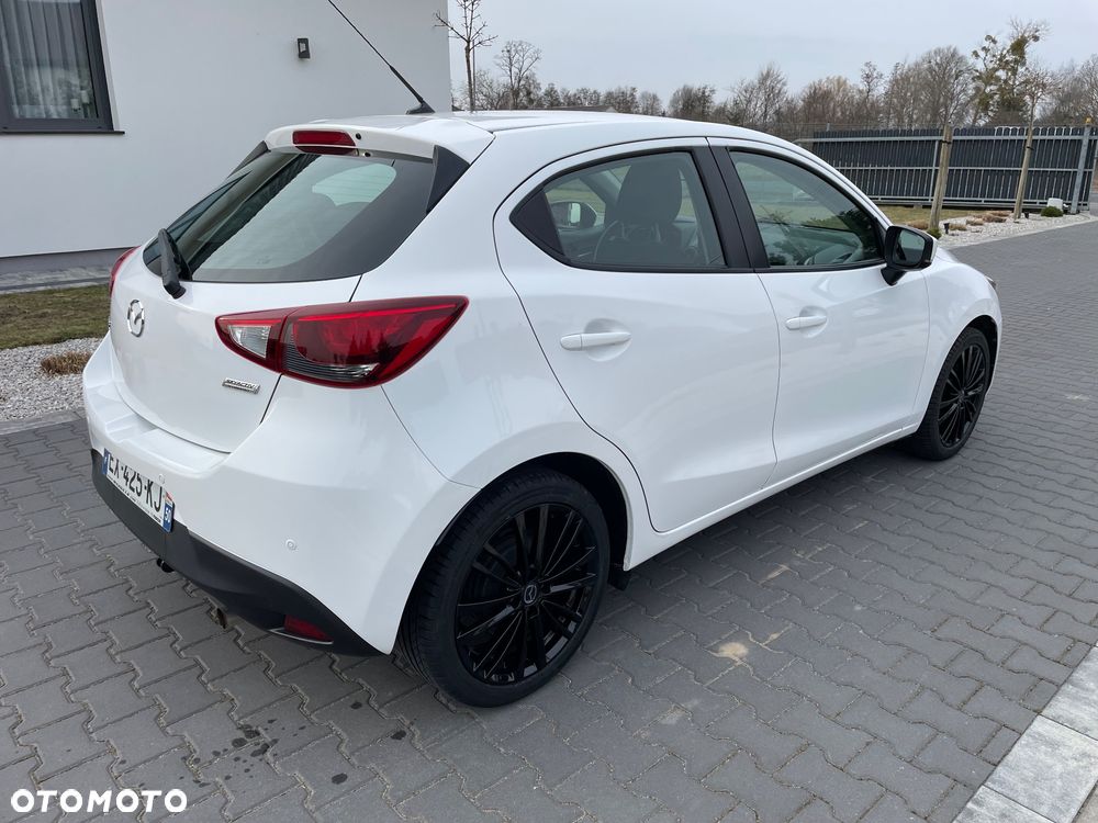 Mazda 2 - 5