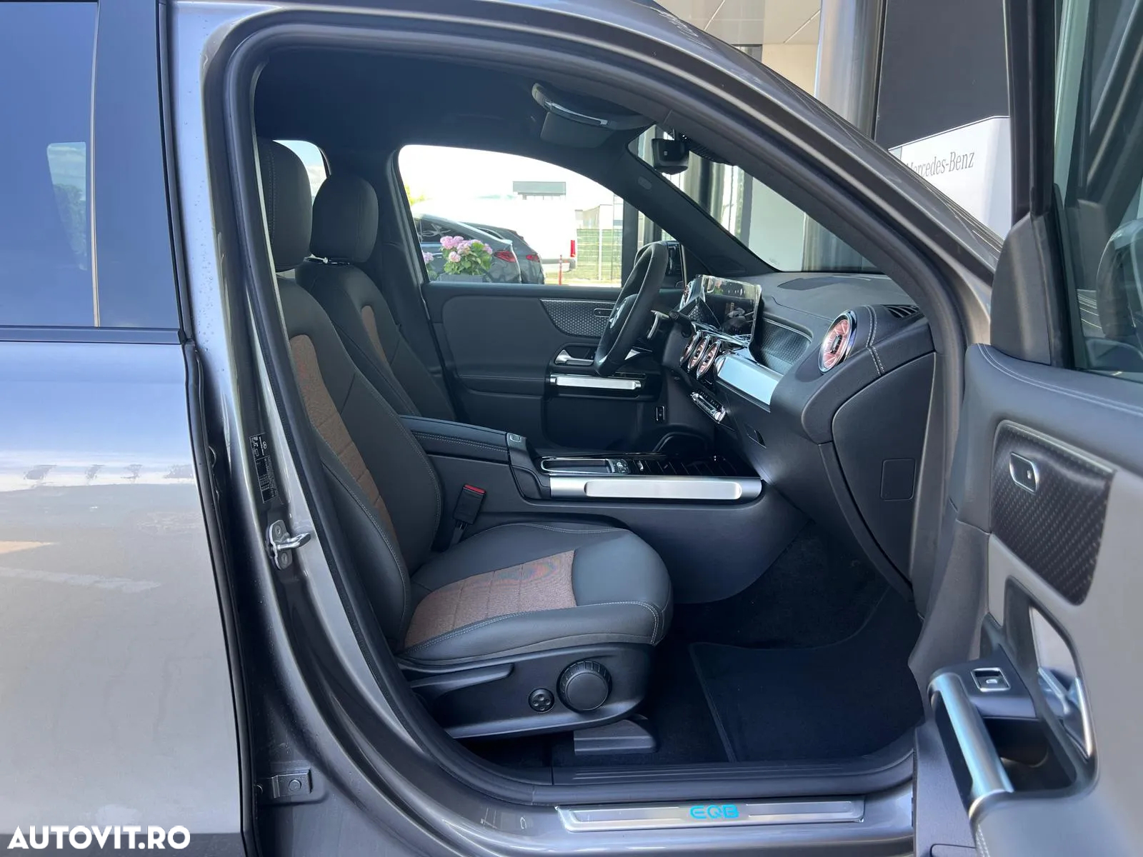 Mercedes-Benz EQB 300 4MATIC - 6
