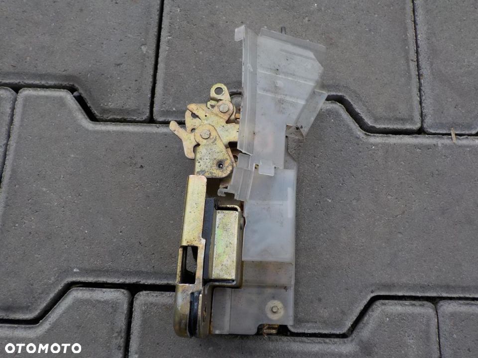 VW T4 ZAMEK PRAWY DRZWI PRAWYCH PASAŻERA 90-03 - 4