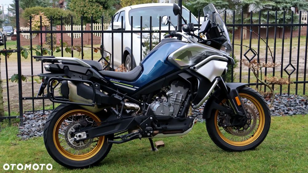 CFMoto 800MT Touring - 4