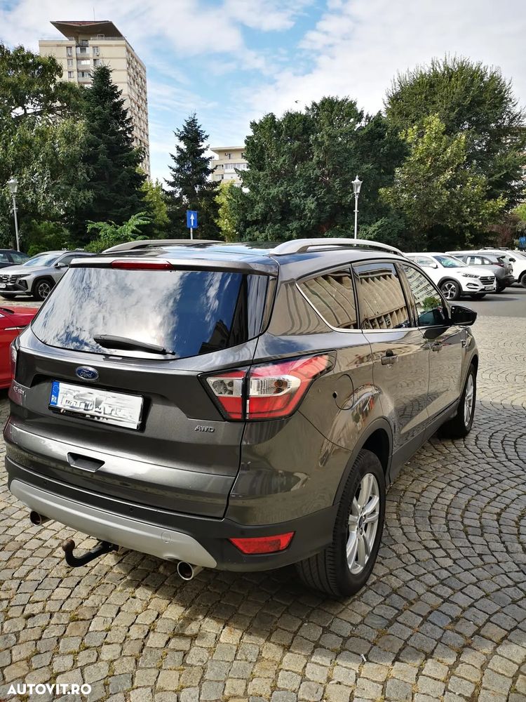 Ford Kuga - 3