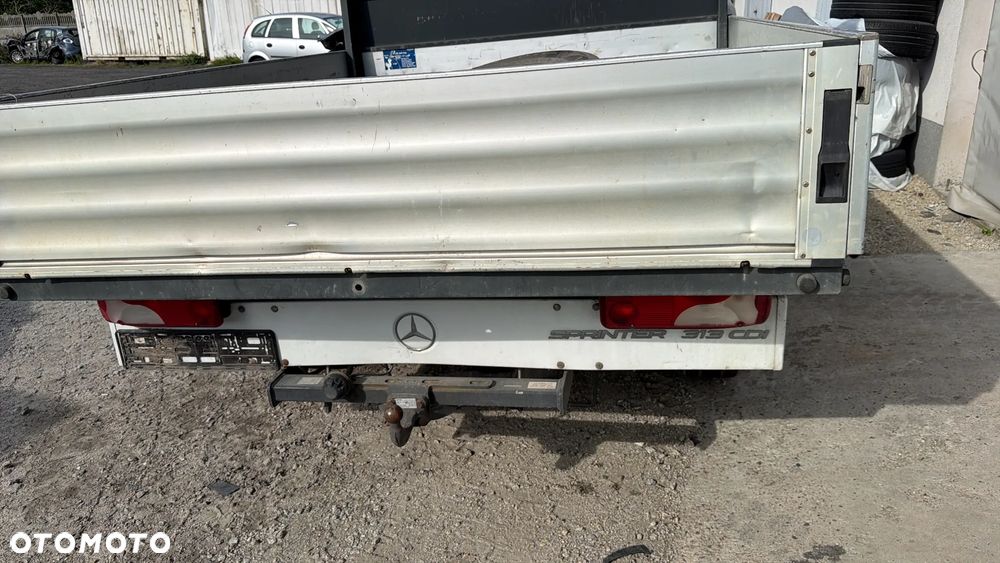 Mercedes-Benz Sprinter - 4