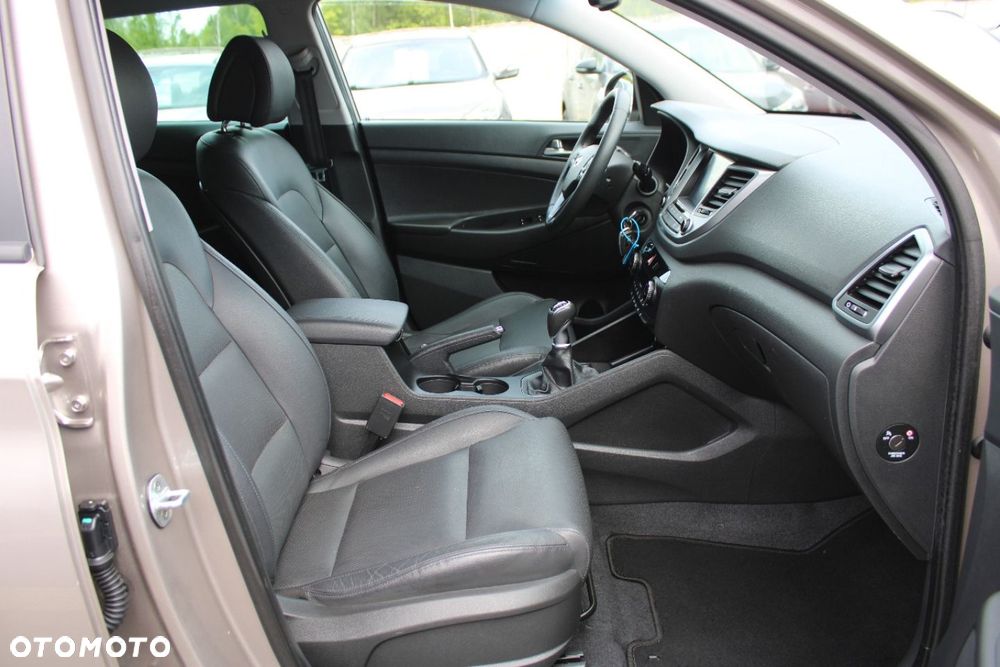 Hyundai Tucson - 24