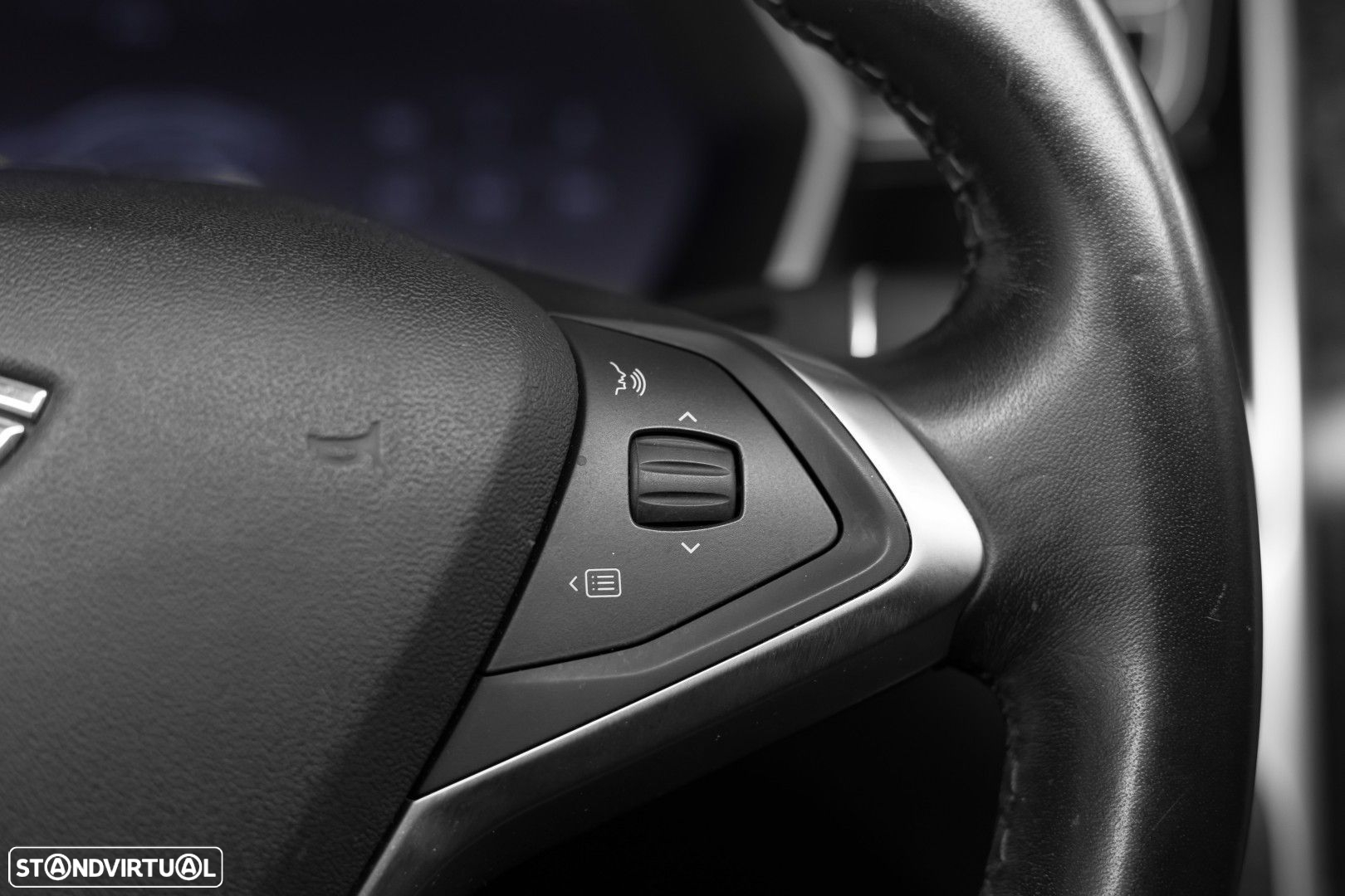 Tesla Model S 75 - 33