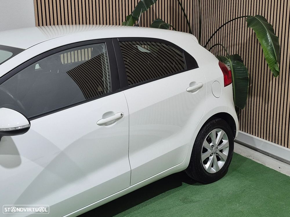 Kia Rio 1.2 CVVT LX - 4