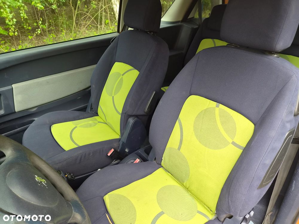 Peugeot 1007 1.4 HDI Happy - 11