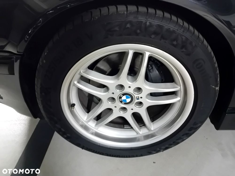 BMW Seria 7 735i L - 39