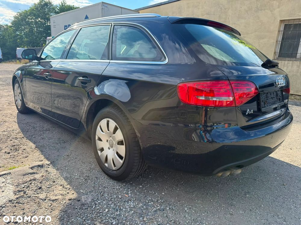 Audi A4 Avant 2.0 TDI DPF Attraction - 4