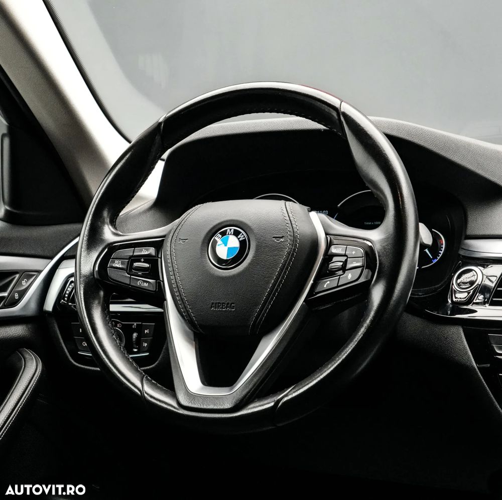 BMW Seria 5 520d - 18