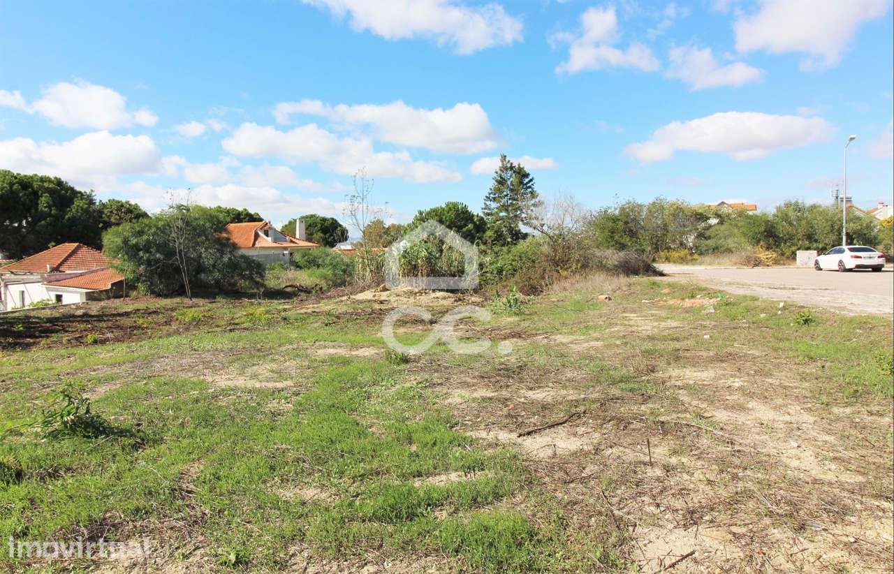 182m2 para Construção, nos Capuchos - Grande imagem: 2/15