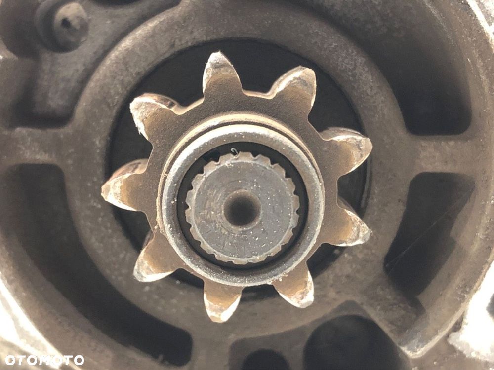 ROZRUSZNIK  TOYOTA YARIS VERSO (_P2_) 1999 - 2005 1.4 D-4D (NLP20_, NLP22_) 55 kW [75 KM] olej - 3