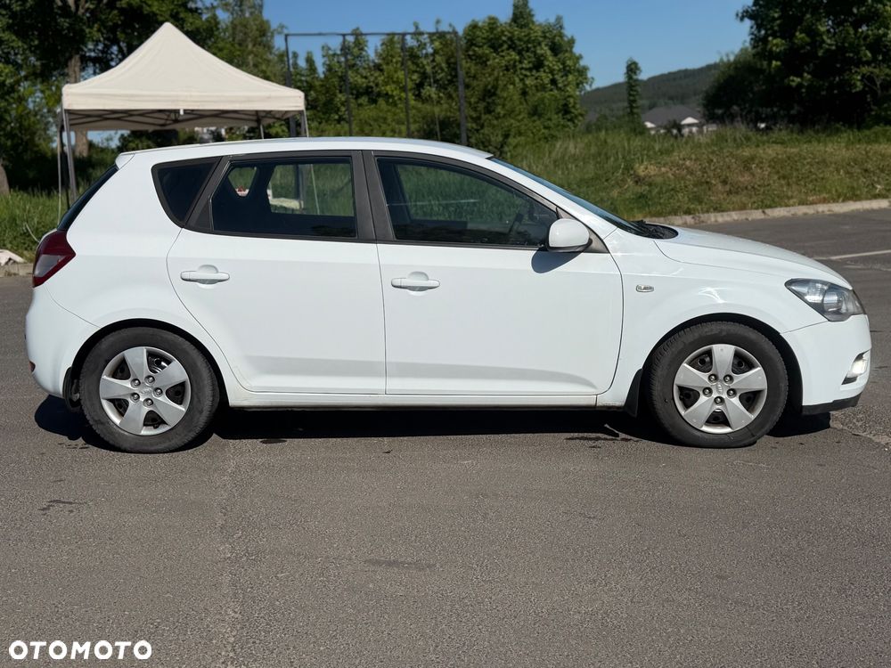 Kia Ceed 1.6 CRDi M - 12