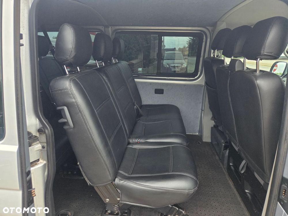 Volkswagen Transporter - 10