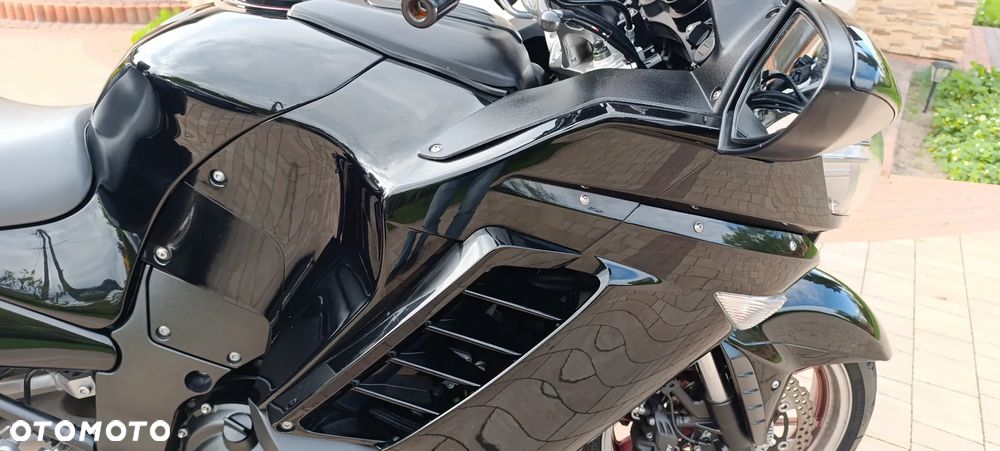 Kawasaki GTR - 26