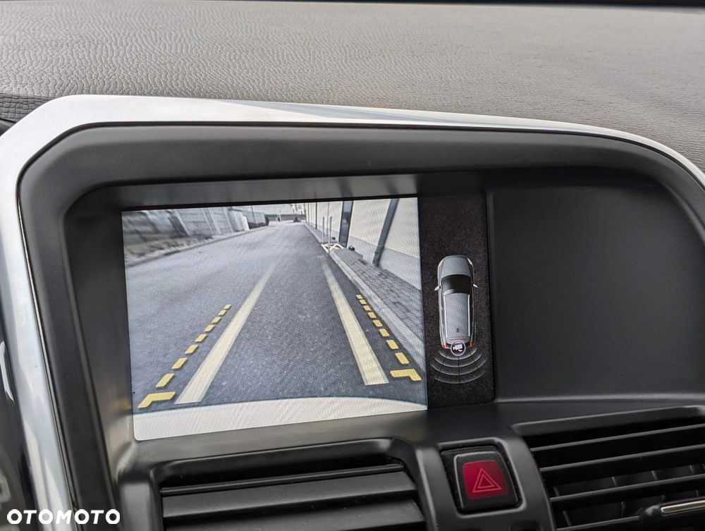 Volvo XC 60 T5 AWD Geartronic Momentum - 17