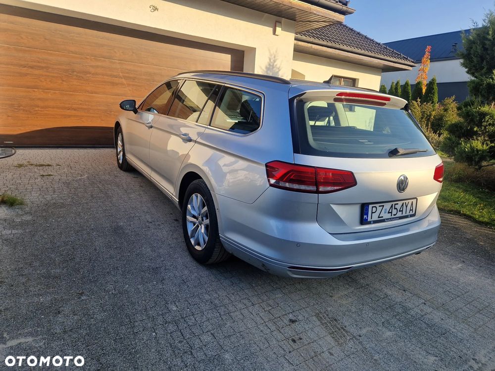 Volkswagen Passat 2.0 TDI DSG (BlueMotion Technology) Comfortline - 3