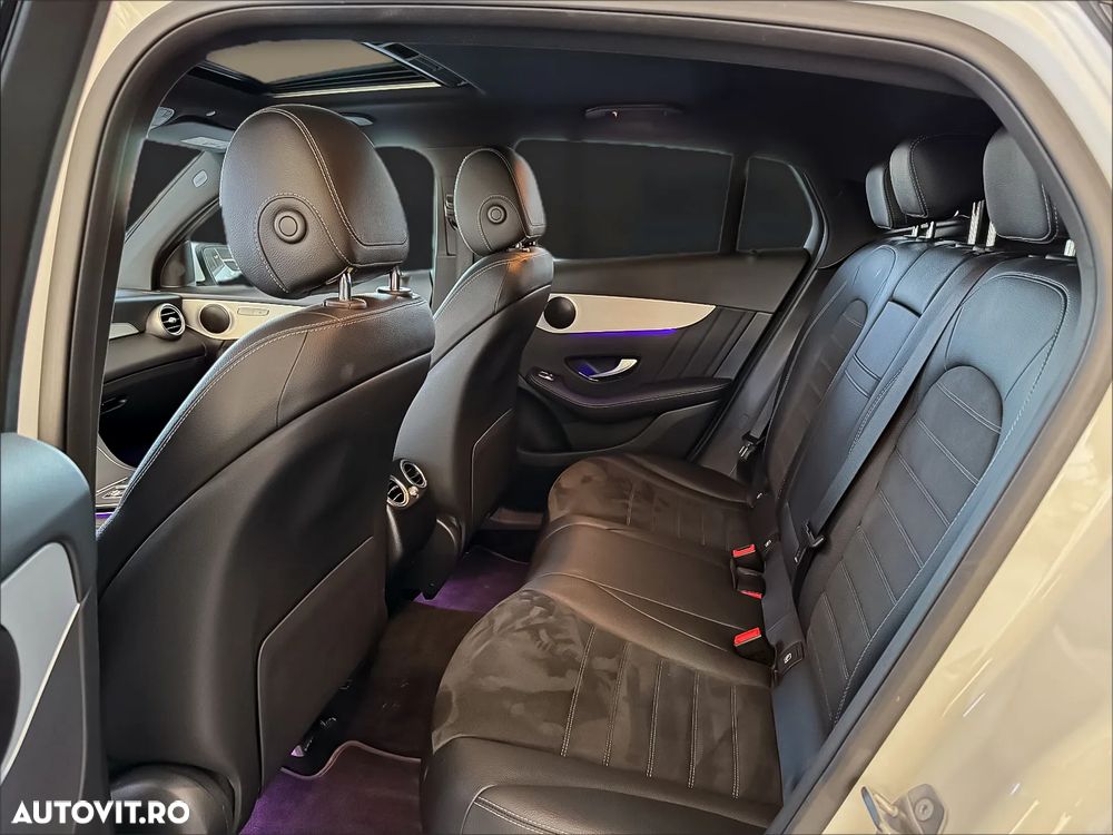 Mercedes-Benz GLC Coupe 200 4Matic 9G-TRONIC AMG Line - 13