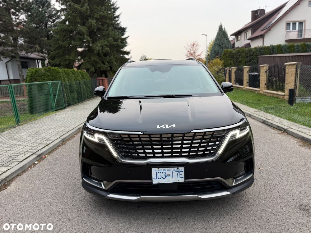Kia Carnival - 3