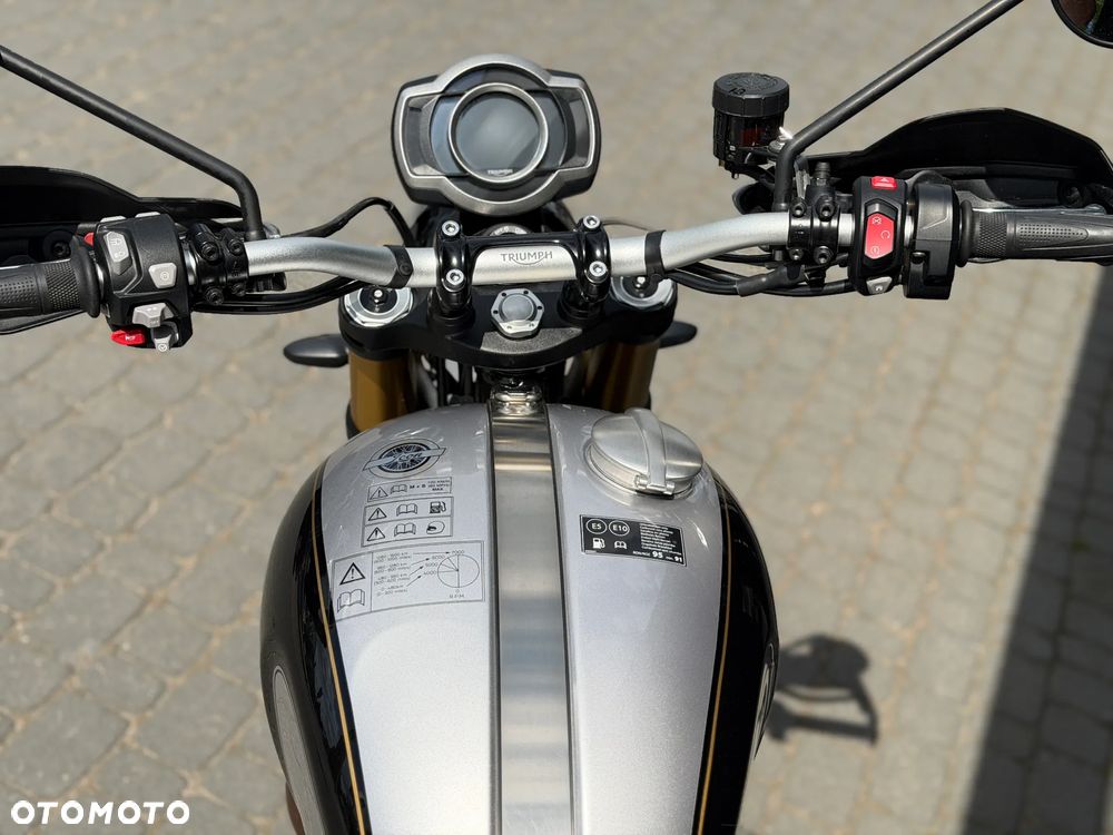 Triumph Scrambler - 21