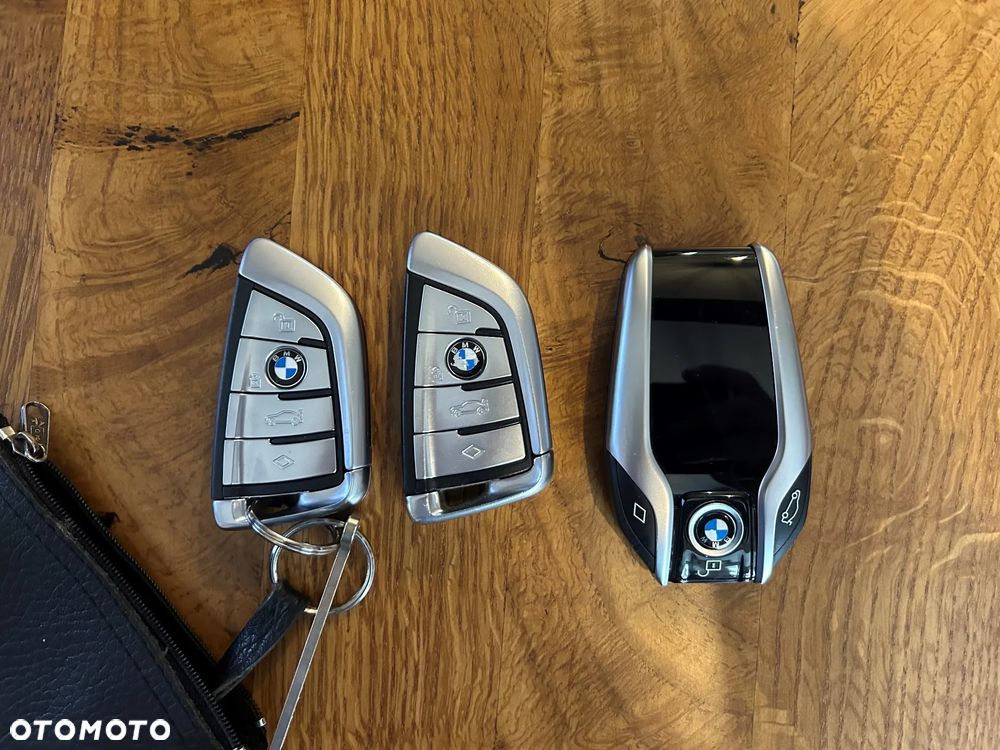 BMW Seria 7 740d xDrive - 9