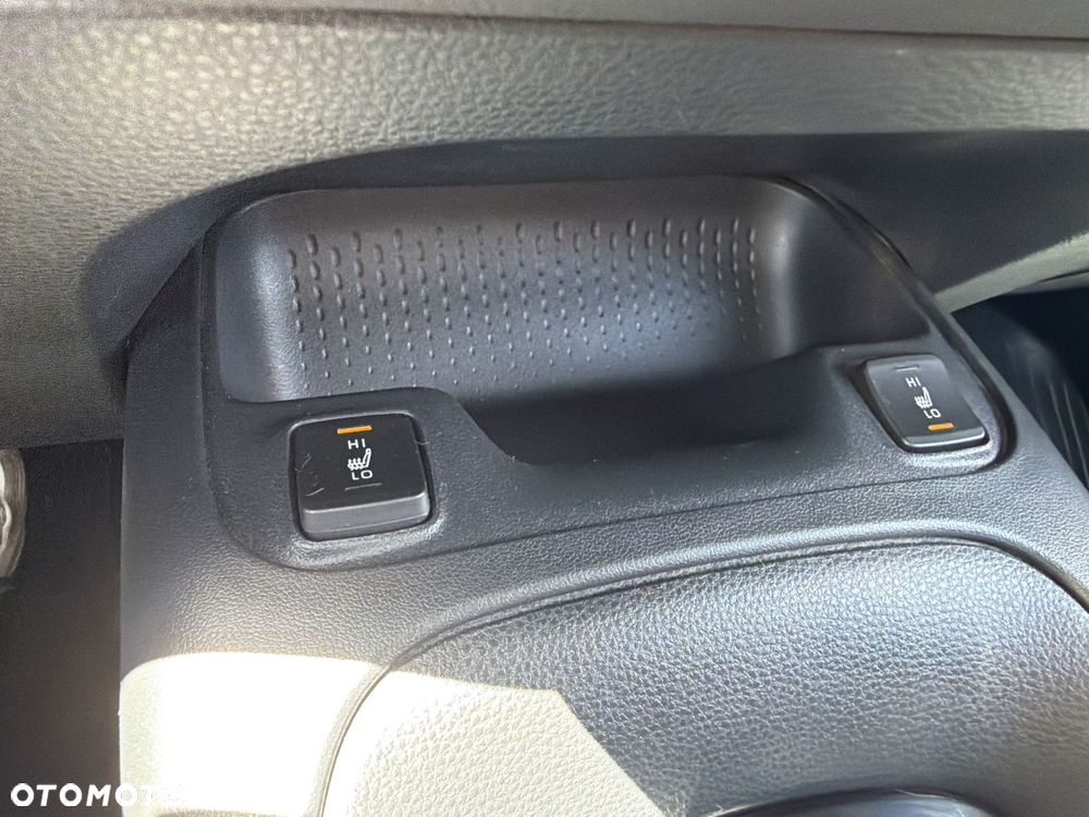 Toyota Corolla 1.8 Hybrid Comfort - 21