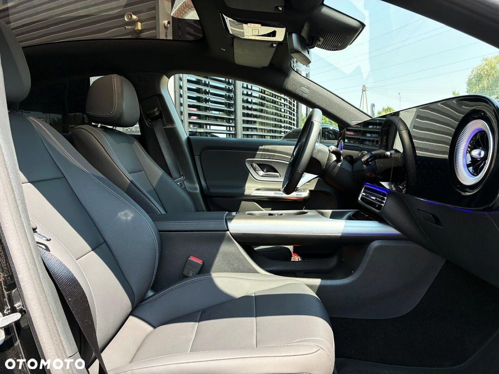 Mercedes-Benz CLA - 15