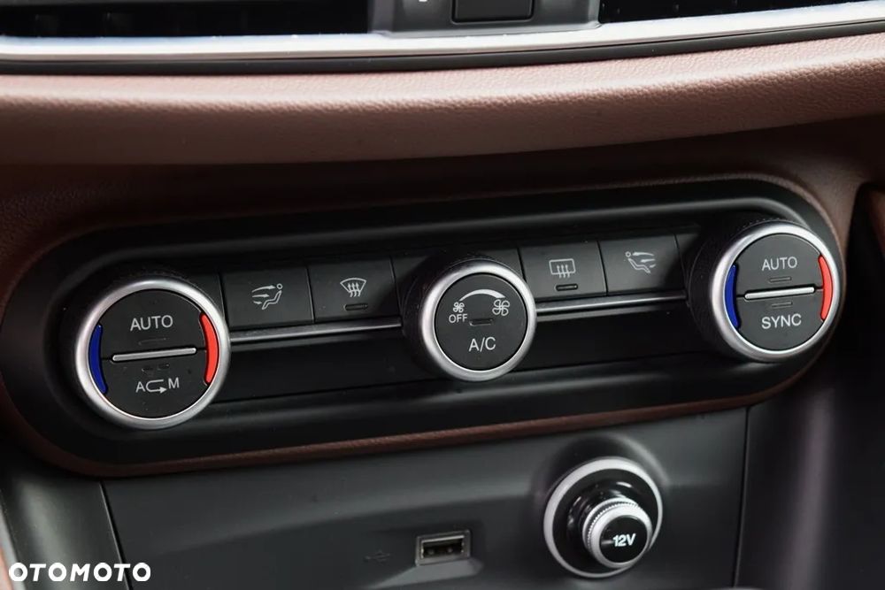 Alfa Romeo Stelvio 2.0 Turbo Super Q4 - 23