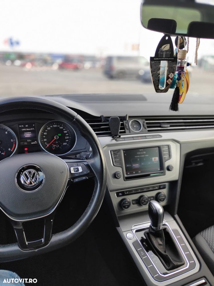 Volkswagen Passat 2.0 TDI SCR DSG Comfortline - 6