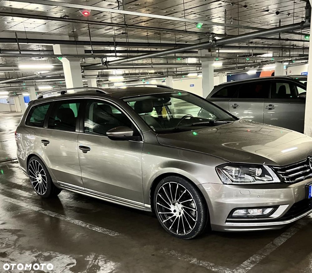 Volkswagen Passat 2.0 TDI 4Mot Highline DSG - 24