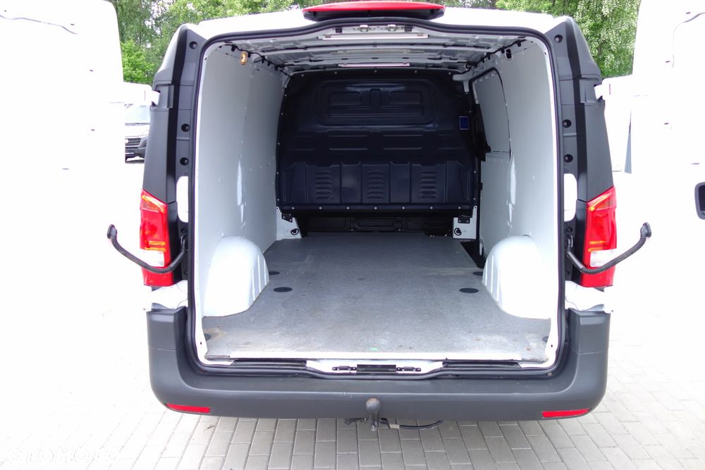 Mercedes-Benz Vito 114 Long 2.2 CDI 136 KM Klima - 8