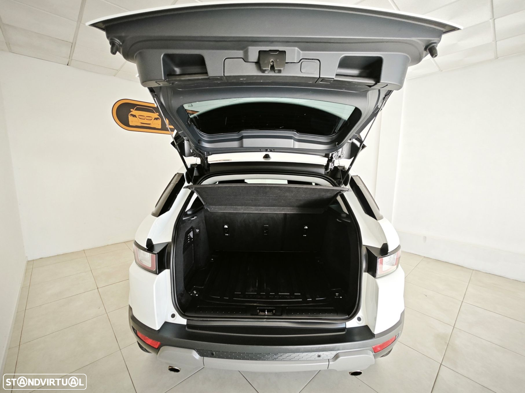 Land Rover Range Rover Evoque TD4 SE Dynamic - 24