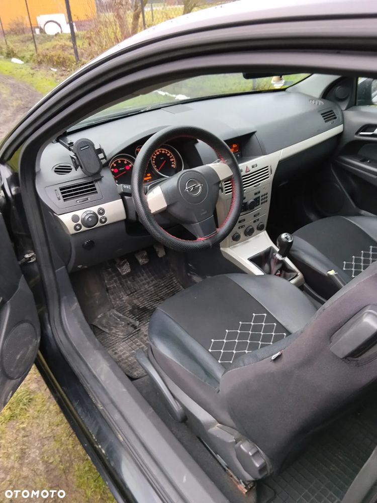 Opel Astra 1.6 Sport - 20
