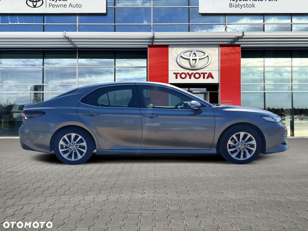Toyota Camry 2.5 Hybrid Comfort CVT - 6