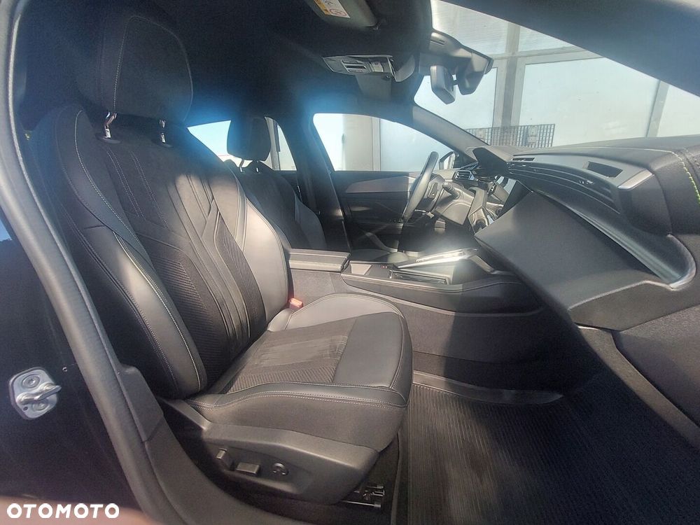 Peugeot 408 1.2 PureTech GT S&S EAT8 - 11