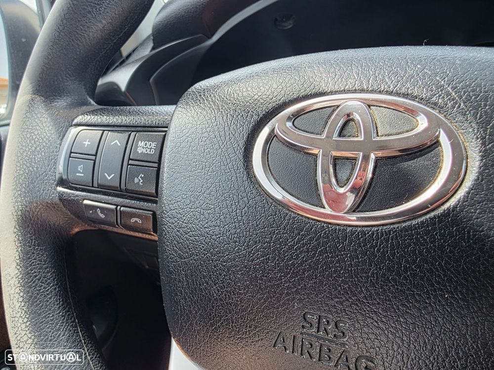 Toyota Hilux 2.4 D-4D 2WD CD CM 3L - 20