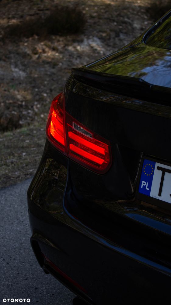 BMW Seria 3 335xi - 10