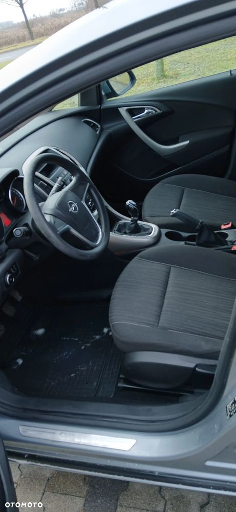 Opel Astra 1.6 Enjoy - 11