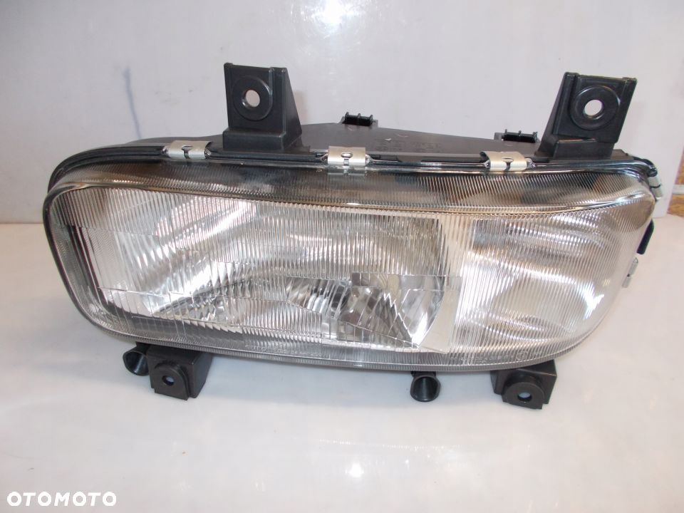 REFLEKTOR LEWY MERCEDES ATEGO 1996- - 1