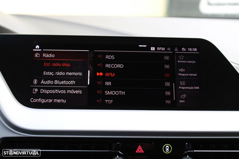 BMW 116 d Pack Essence - 27