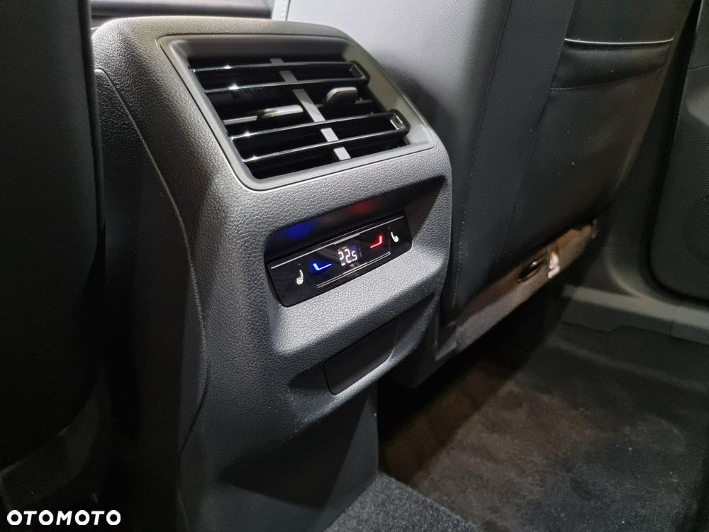 Volkswagen Tiguan - 19