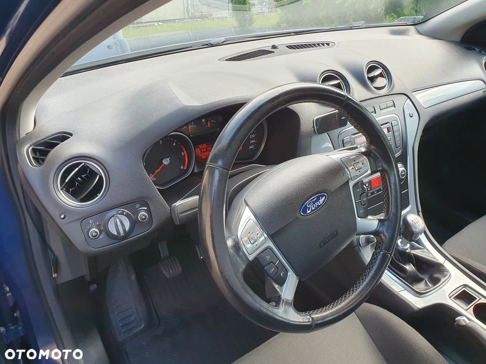 Ford Mondeo 2.0 TDCi Trend - 15