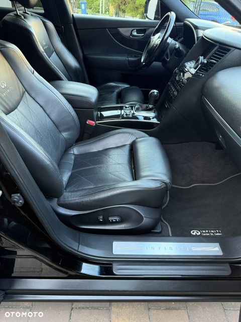 Infiniti FX - 19