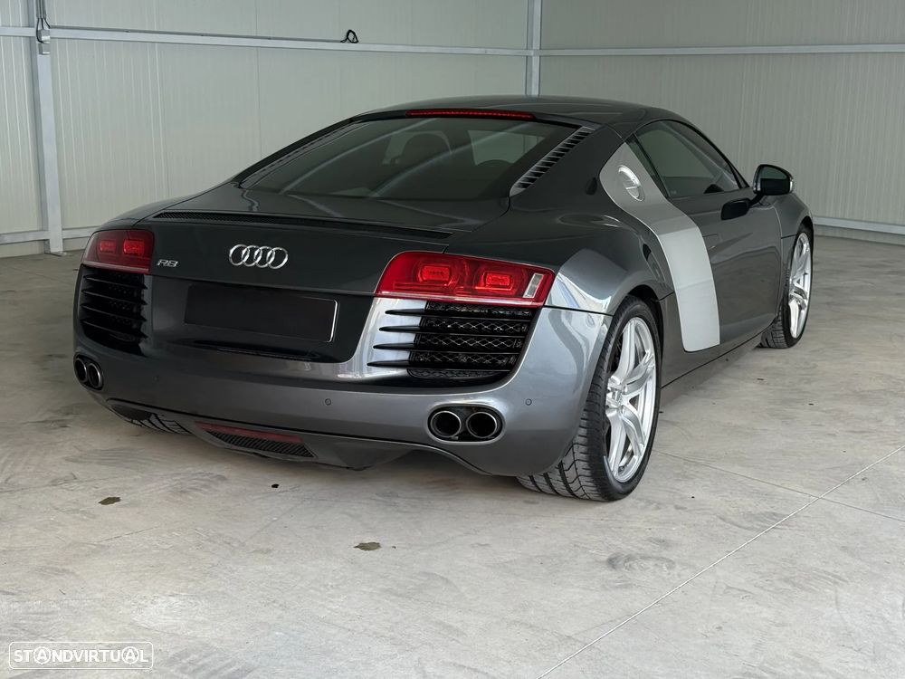 Audi R8 Coupé 4.2 FSI quattro R tronic - 39