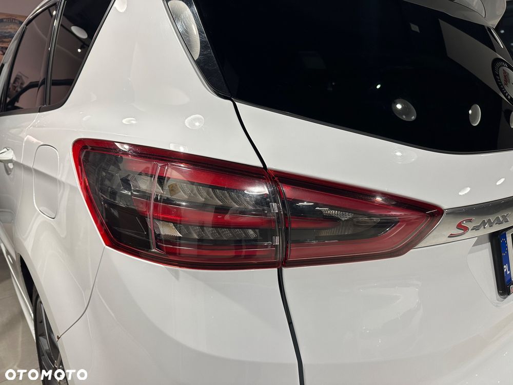 Ford S-Max 2.0 EcoBlue AWD ST-Line - 24