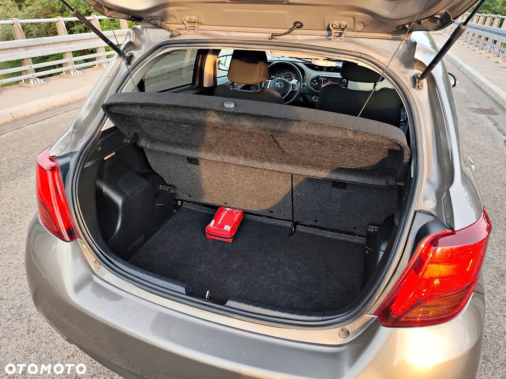 Toyota Yaris 1.33 Premium - 15
