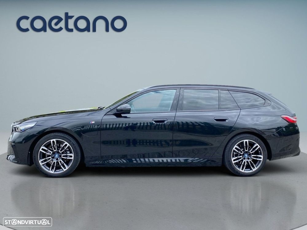 BMW 530 e Pack Desportivo M — fotografia 4