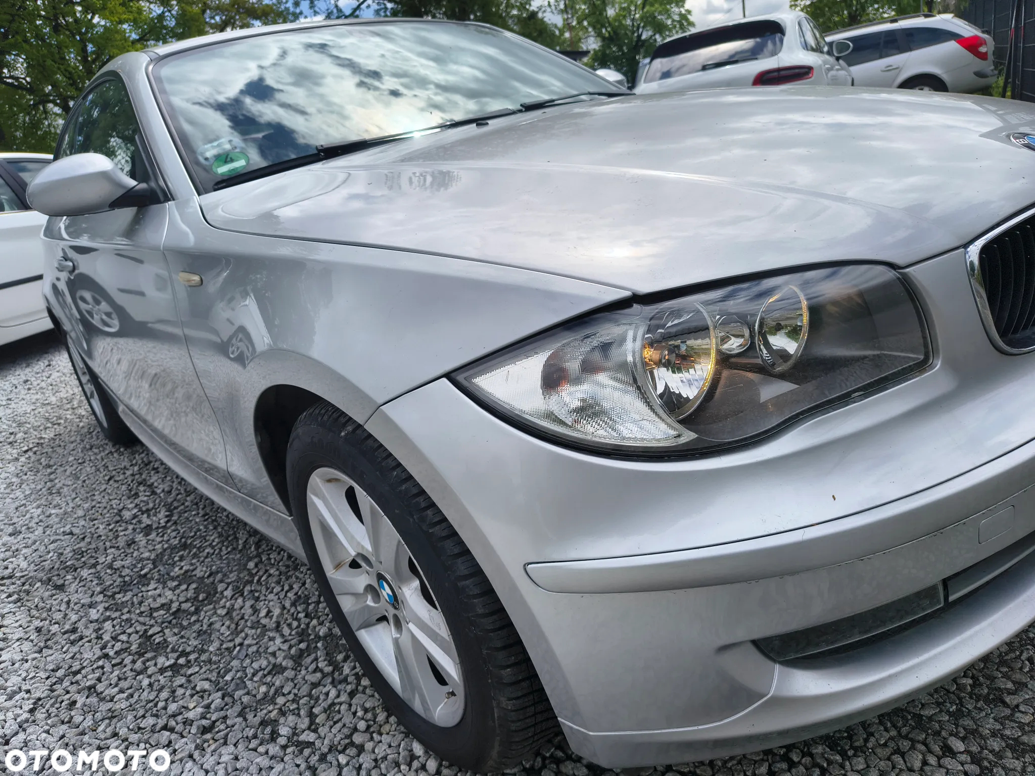 BMW Seria 1 118d DPF - 12