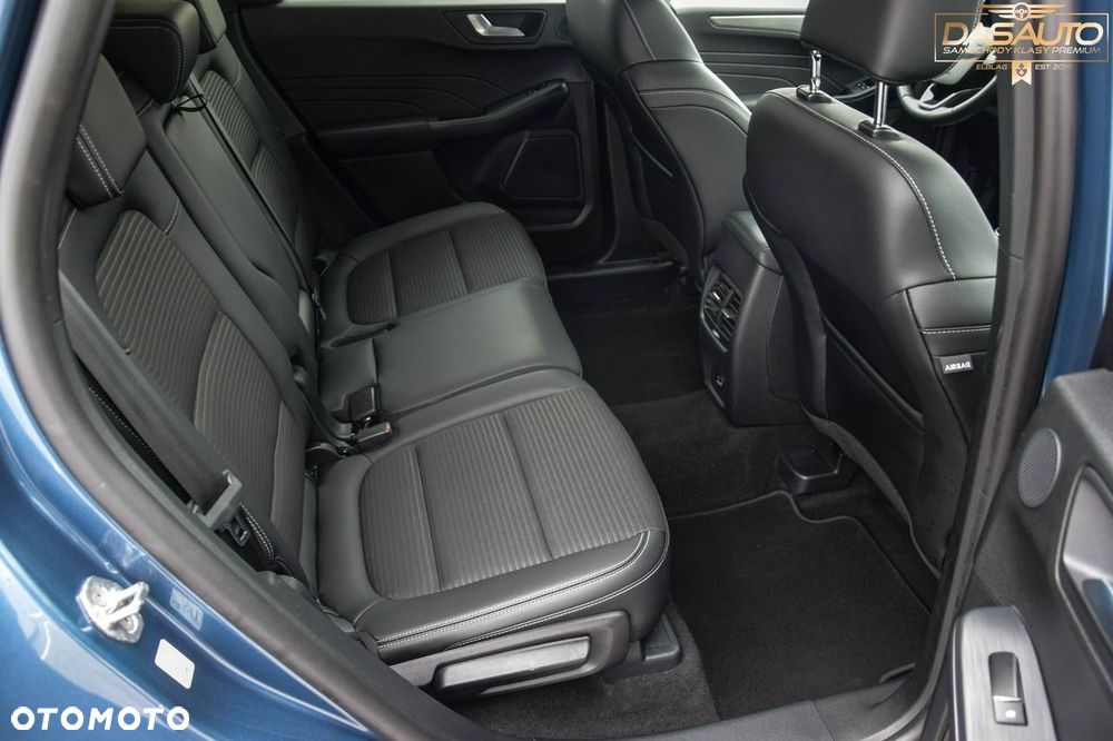 Ford Kuga - 32