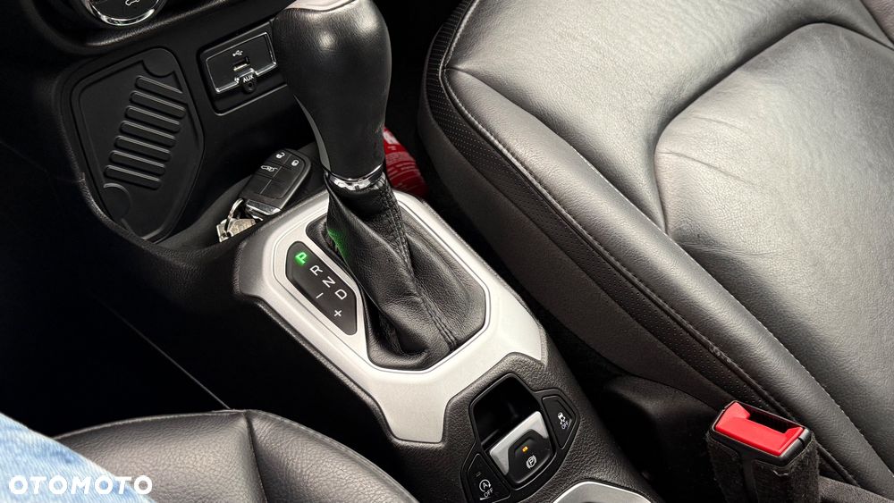 Jeep Renegade 1.4 MultiAir Limited FWD S&S - 30